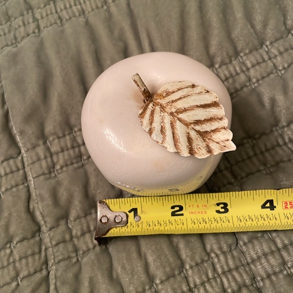 Ceramic Apple with Metal Stem & Leaf Decoration Decor - Picture 7 of 11